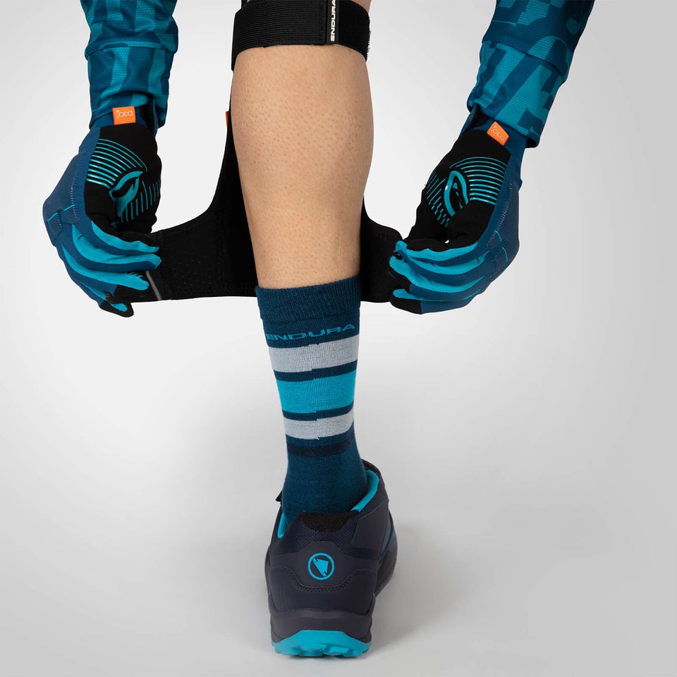 Endura - MT500 D30 SHINGUARD BK L-XL RE1286BK