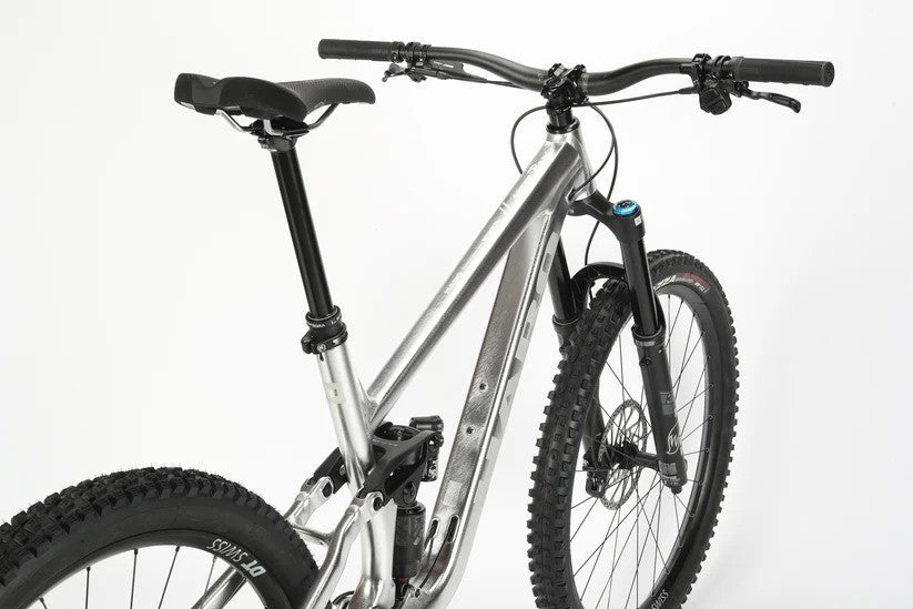 Haro Bikes Greer LTD 1 27.5/29 Raw Large