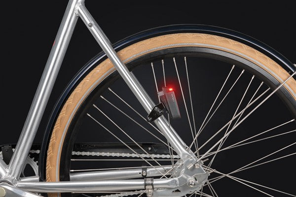 Bike small fender rear light AXA Nyx Battery